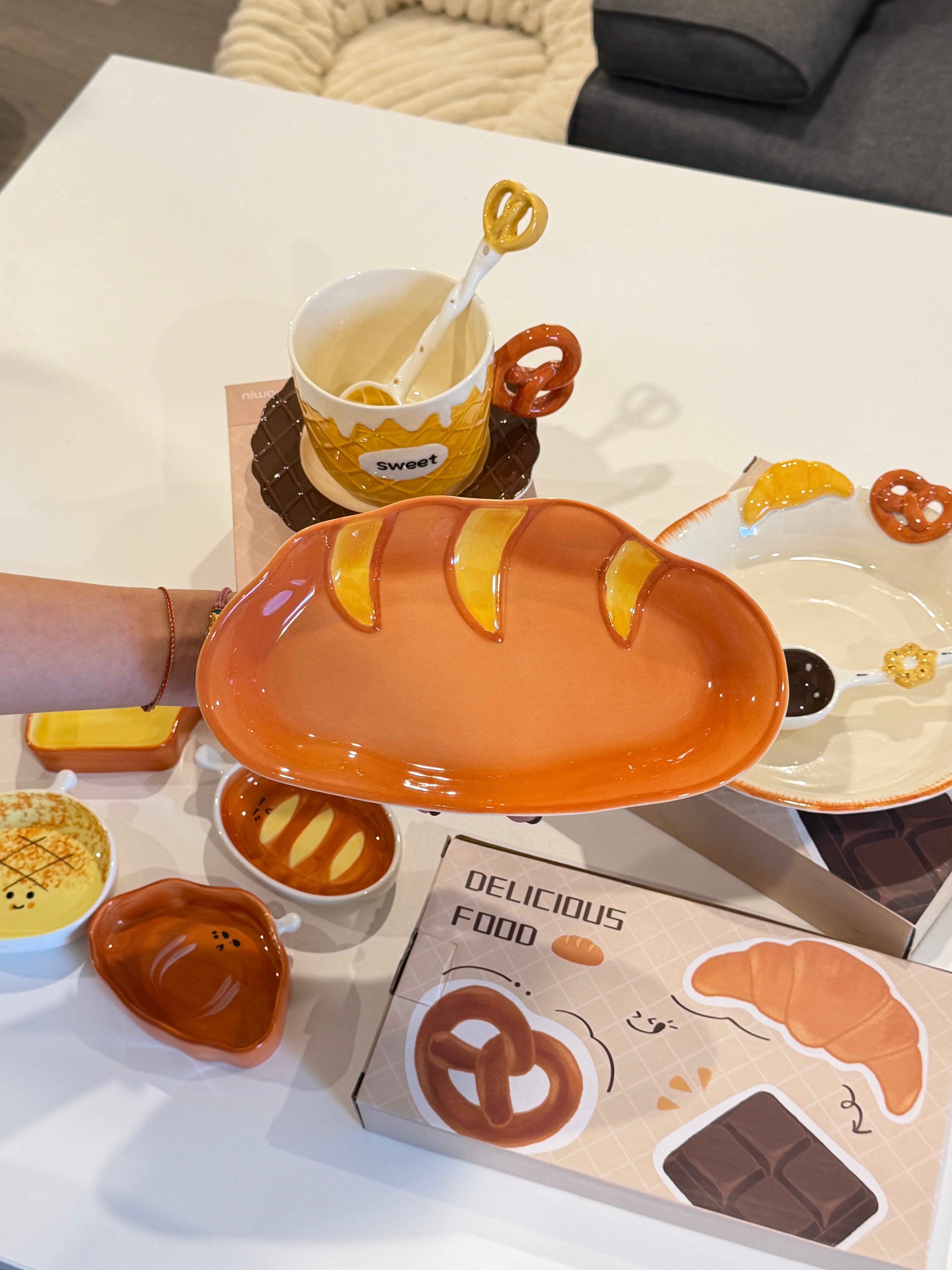 Bread plate